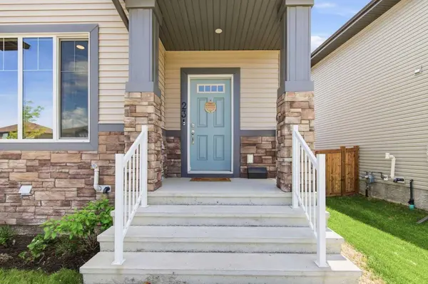23 Sienna BLVD, Fort Saskatchewan, AB T8L 0W3