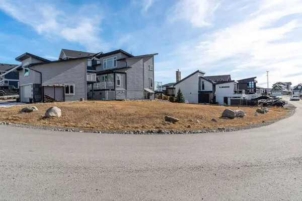 423 Cottageclub CV, Rural Rocky View County, AB T4C1B1