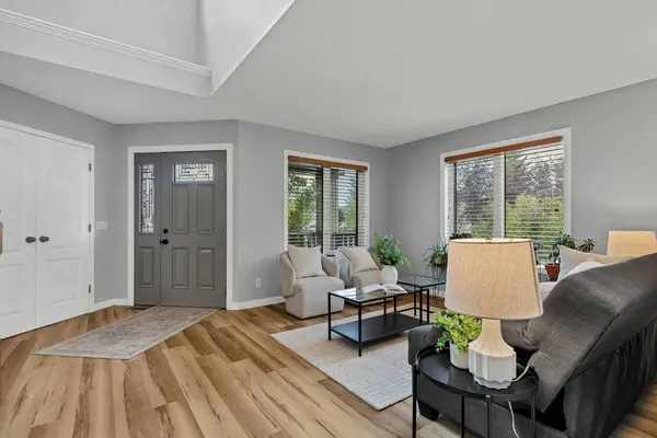 167 Fairways Close NW, Airdrie, AB T4B2P4