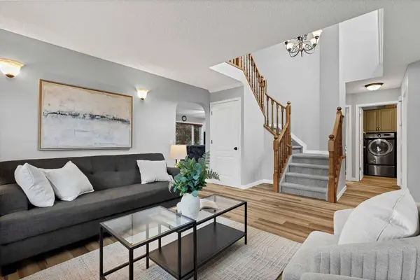 167 Fairways Close NW, Airdrie, AB T4B2P4