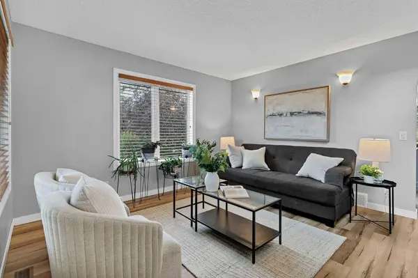 167 Fairways Close NW, Airdrie, AB T4B2P4