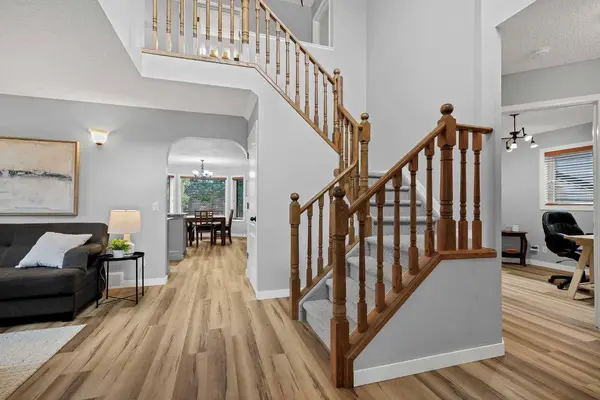 167 Fairways Close NW, Airdrie, AB T4B2P4
