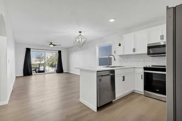 389 Stonegate WAY NW, Airdrie, AB T4B2X9