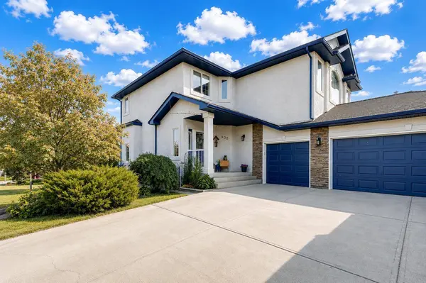 402 Fairways Mews NW, Airdrie, AB T4B2W9