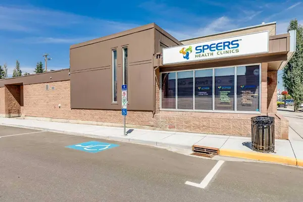 5120 50 AVE, Olds, AB T4H 1A5