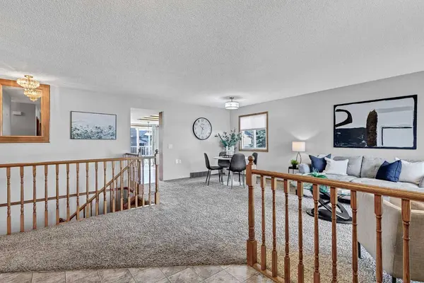 39 Woodside Close NW, Airdrie, AB T4B2C8