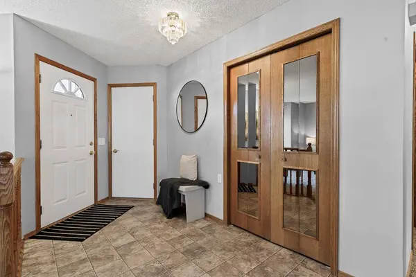 39 Woodside Close NW, Airdrie, AB T4B2C8