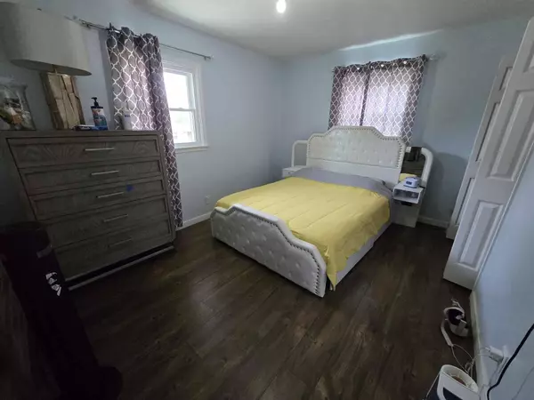 607 Burgess Road, Yankton, SD 57078