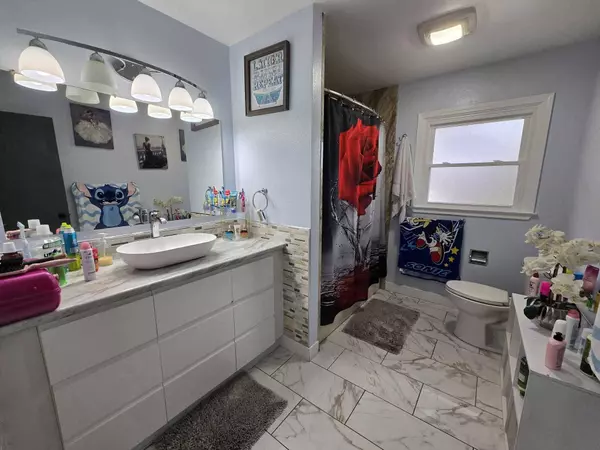 607 Burgess Road, Yankton, SD 57078