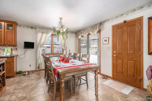 2010 Ross Street, Yankton, SD 57078