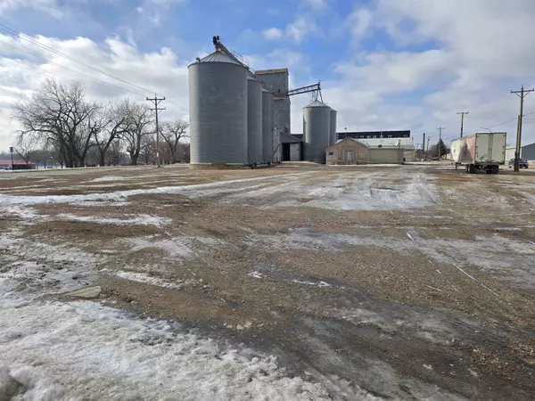 tbd E 2nd, Yankton, SD 57078