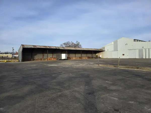 301 E 3rd, Yankton, SD 57078