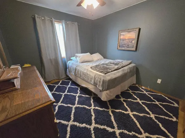 3021 Mary Street, Yankton, SD 57078