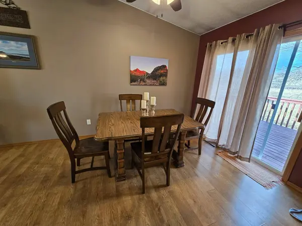 3021 Mary Street, Yankton, SD 57078