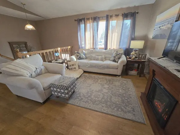 3021 Mary Street, Yankton, SD 57078