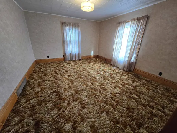 309 Mulberry Street, Yankton, SD 57078