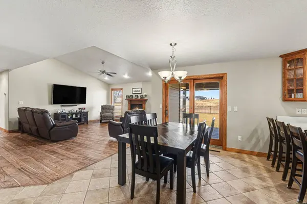 600 E 29th Street, Yankton, SD 57078
