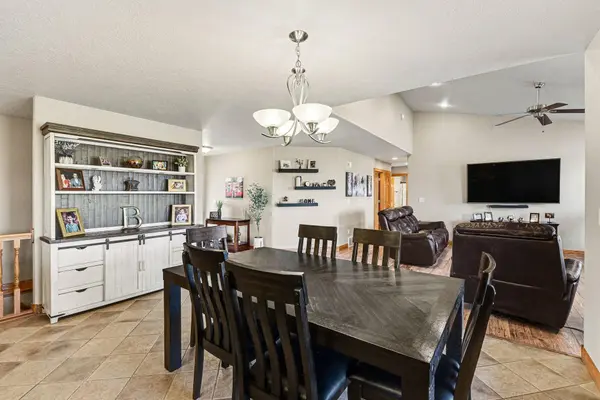 600 E 29th Street, Yankton, SD 57078