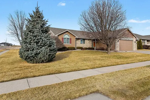 600 E 29th Street, Yankton, SD 57078