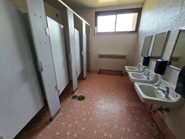 613 Mulberry Street, Yankton, SD 57078