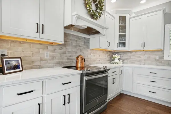 116 Drake Cir, Yankton, SD 57078