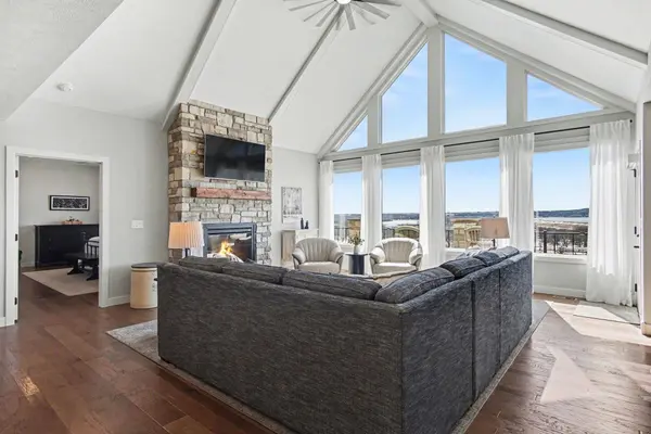 116 Drake Cir, Yankton, SD 57078