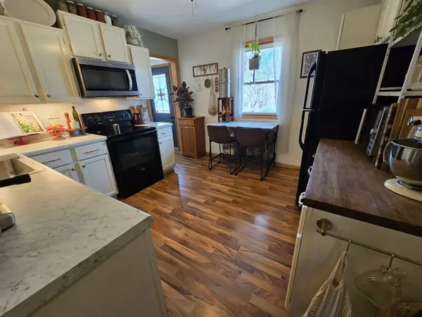 900 W 15th Street, Yankton, SD 57078