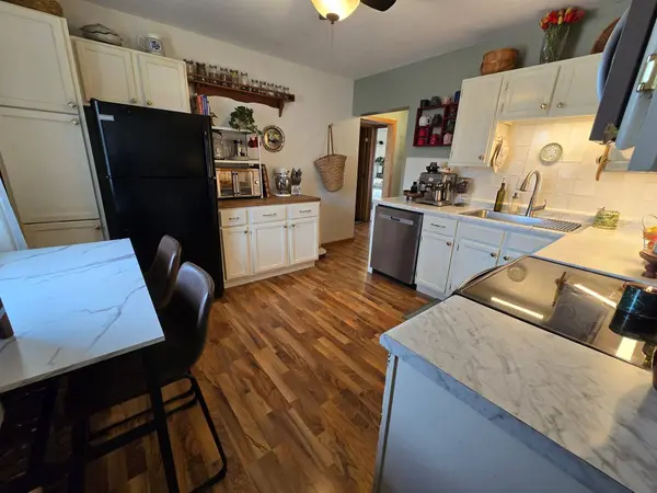 900 W 15th Street, Yankton, SD 57078