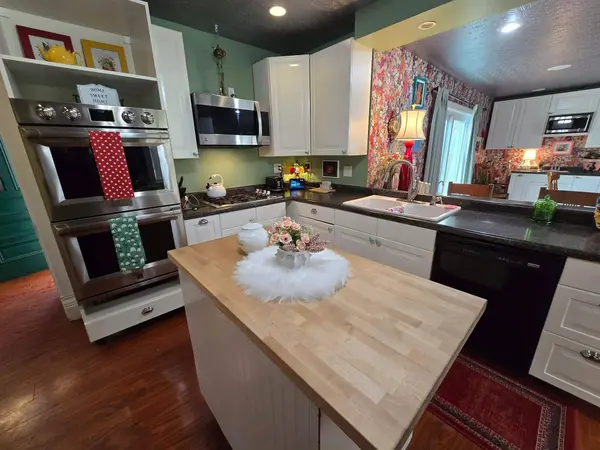 400 Kingsbury Street, Gayville, SD 57031