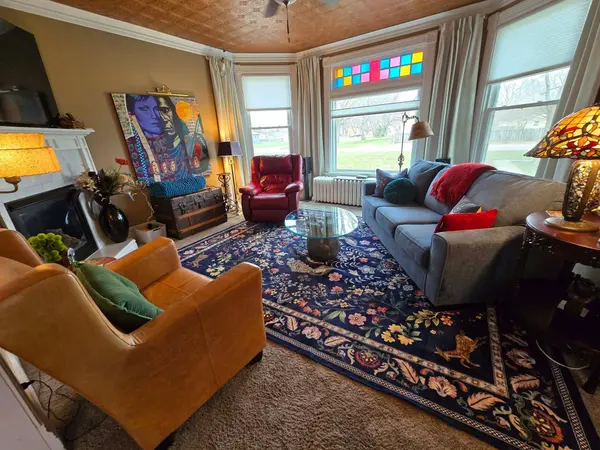 400 Kingsbury Street, Gayville, SD 57031