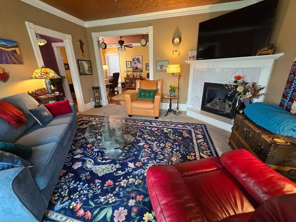 400 Kingsbury Street, Gayville, SD 57031