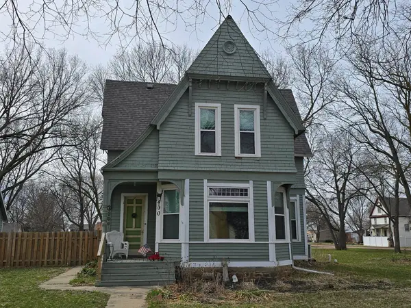 400 Kingsbury Street, Gayville, SD 57031