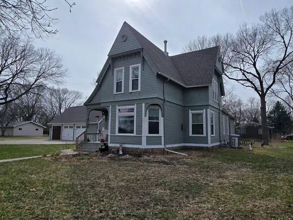 400 Kingsbury Street, Gayville, SD 57031