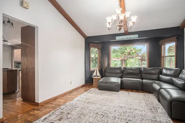 236 Drees Dr, Yankton, SD 57078