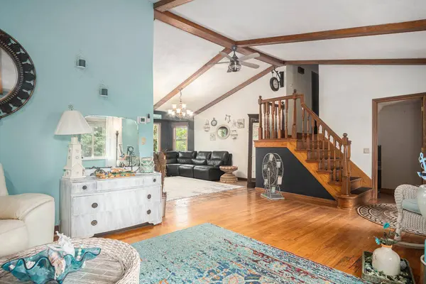 236 Drees Dr, Yankton, SD 57078