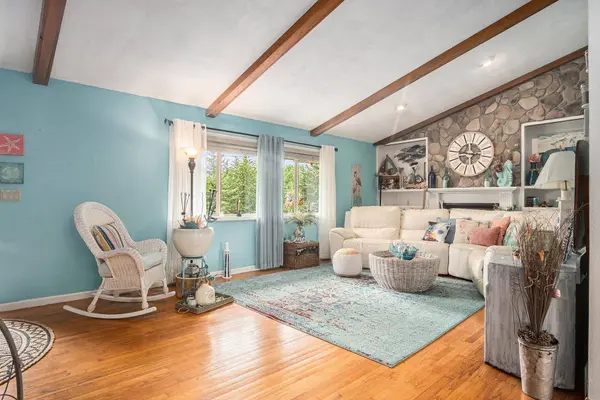 236 Drees Dr, Yankton, SD 57078