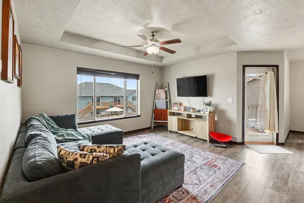 2516 Wynn Way, Yankton, SD 57078