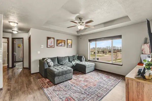 2516 Wynn Way, Yankton, SD 57078