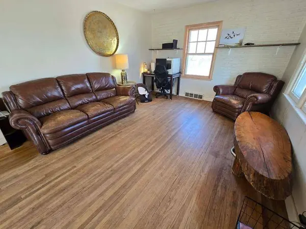 617 Maple Street, Yankton, SD 57078