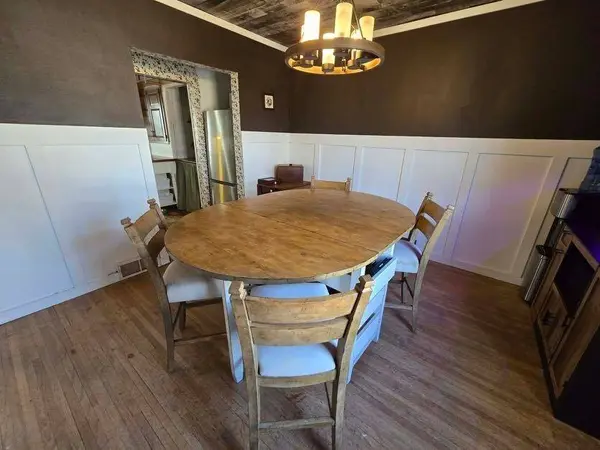 617 Maple Street, Yankton, SD 57078