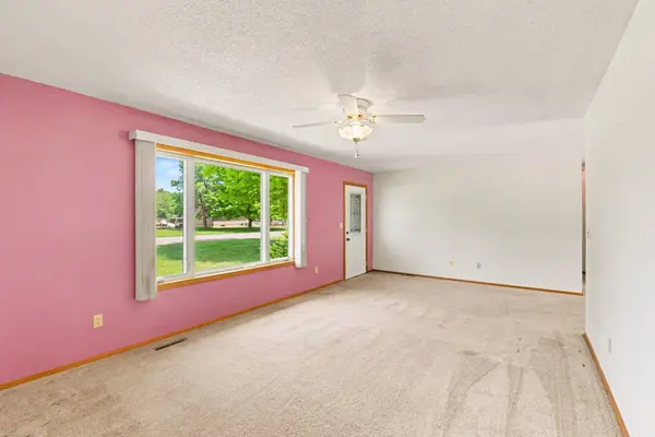 103 Tooty's Ave, Yankton, SD 57078
