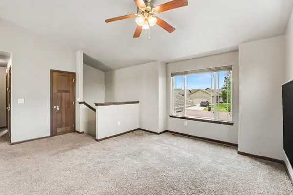 2512 Wynn Way, Yankton, SD 57078