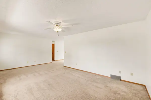 103 Tooty's Ave, Yankton, SD 57078
