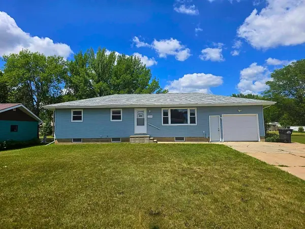 209 S Pine, Menno, SD 57045