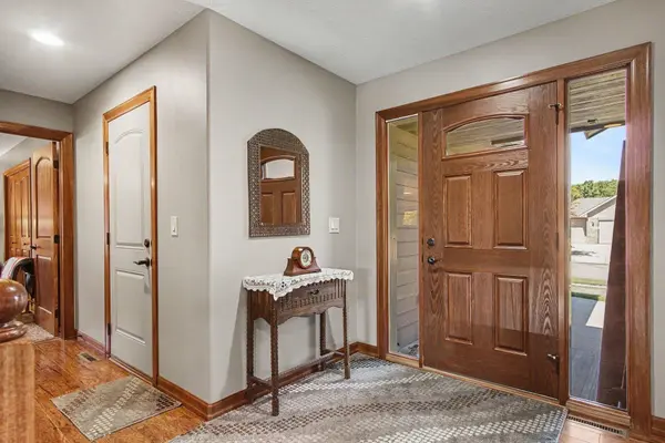 1802 W Street, Yankton, SD 57078