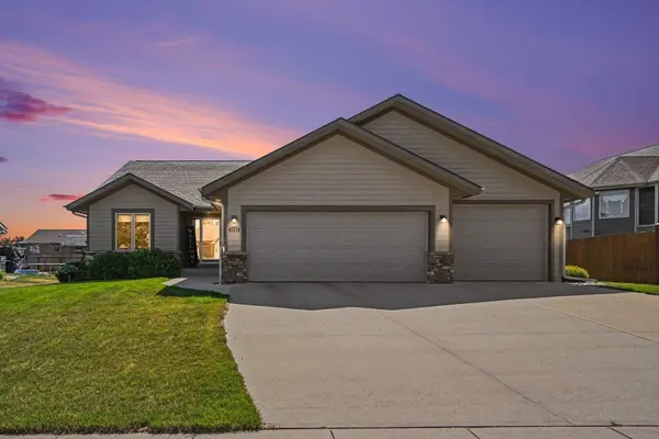 1802 W Street, Yankton, SD 57078