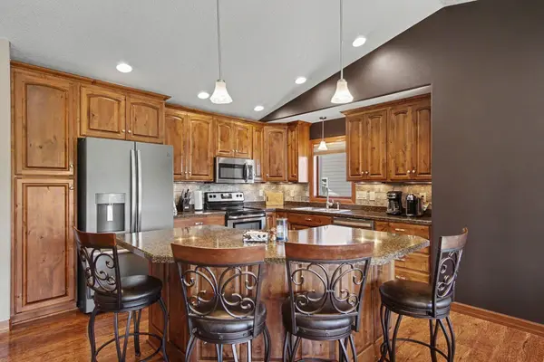 1802 W Street, Yankton, SD 57078