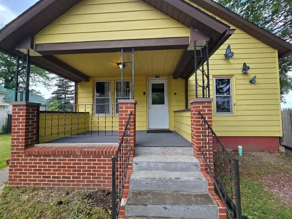 720 Second St, Scotland, SD 57059