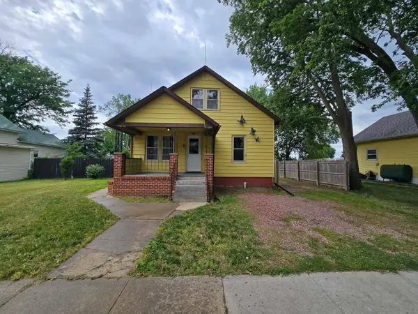 720 Second St, Scotland, SD 57059