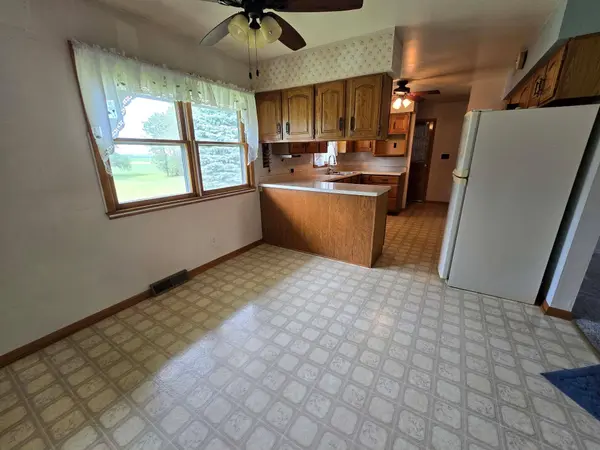 3108 W 11th Street, Yankton, SD 57078